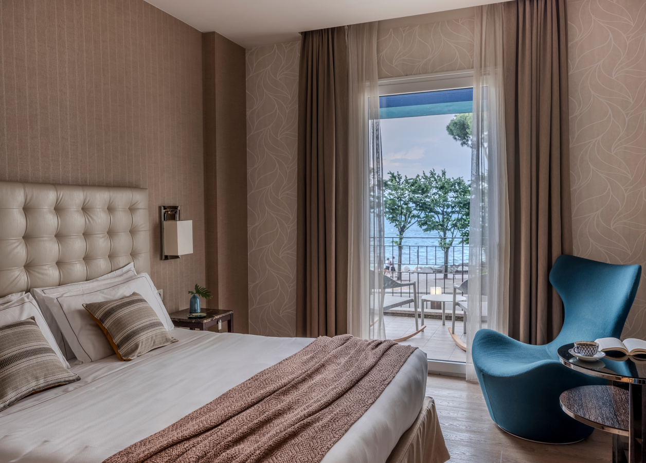 Superior Zimmer mit Seeblick Balkon Desenzano