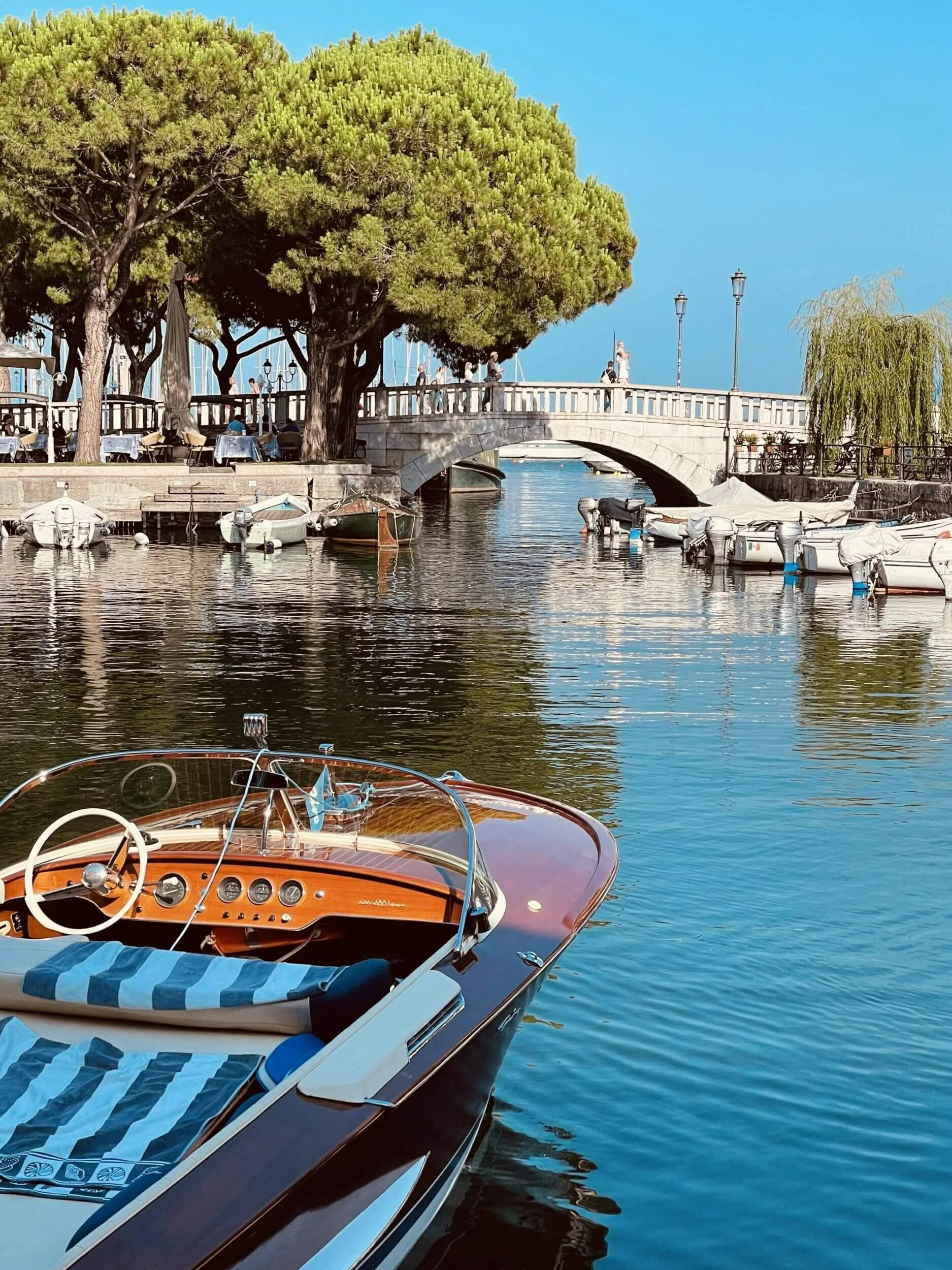 porto vecchio desenzano ponte motoscafo