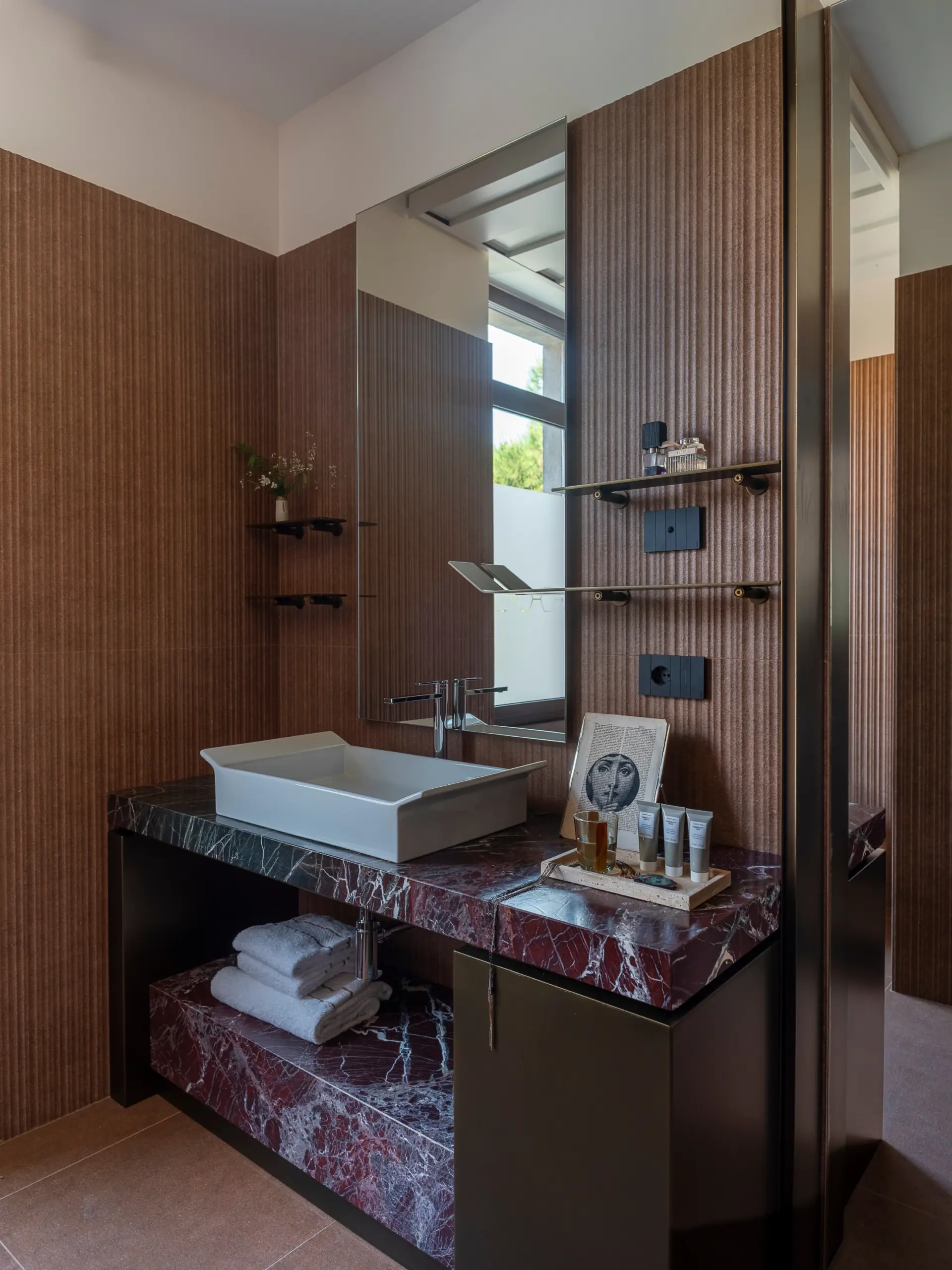 prestige suite lake view