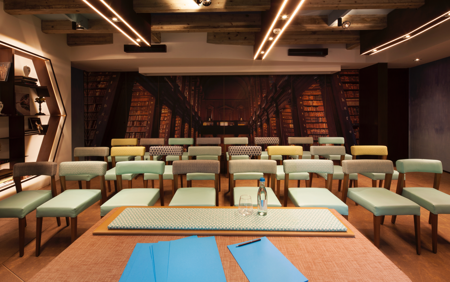 sala meeting hotel desenzano