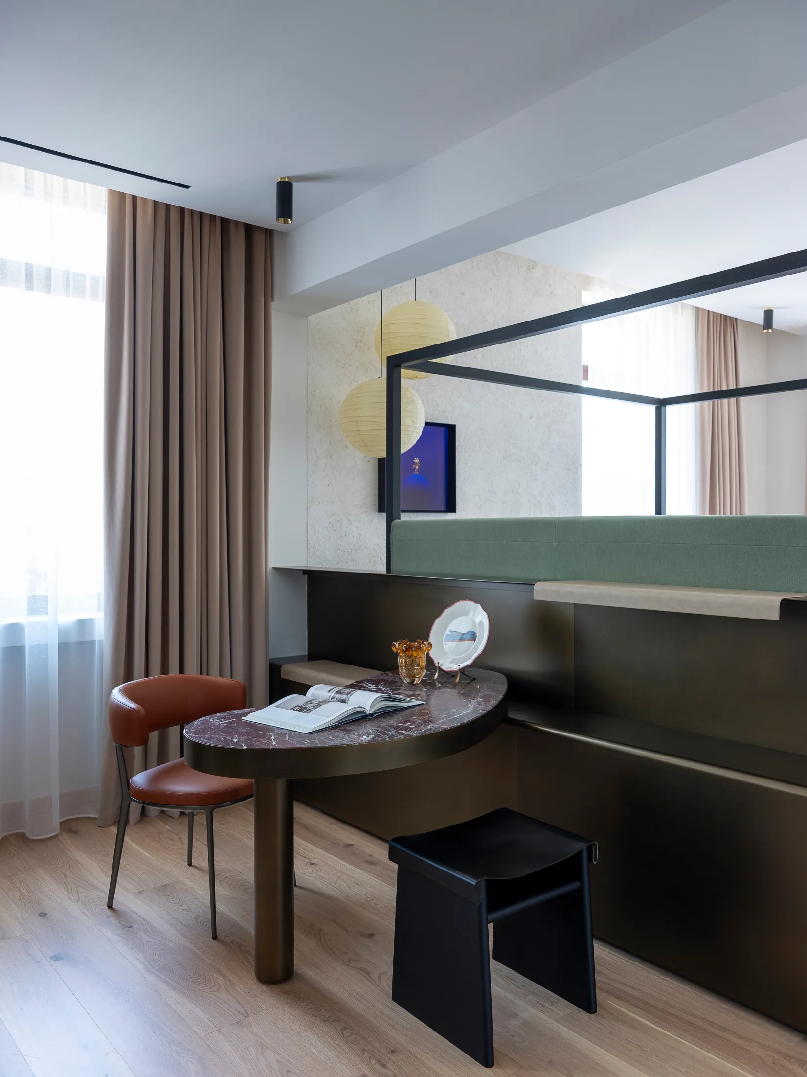 scrivania suite angolo studio park hotel desenzano