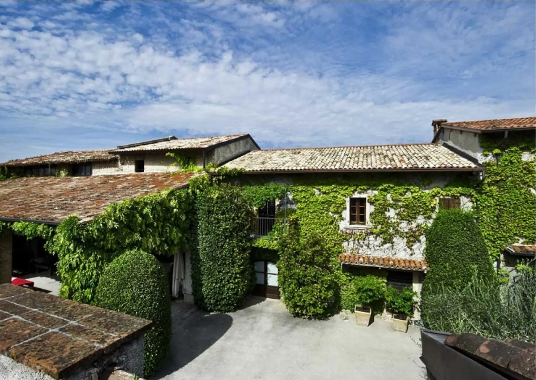 selva capuzza esterno podere desenzano