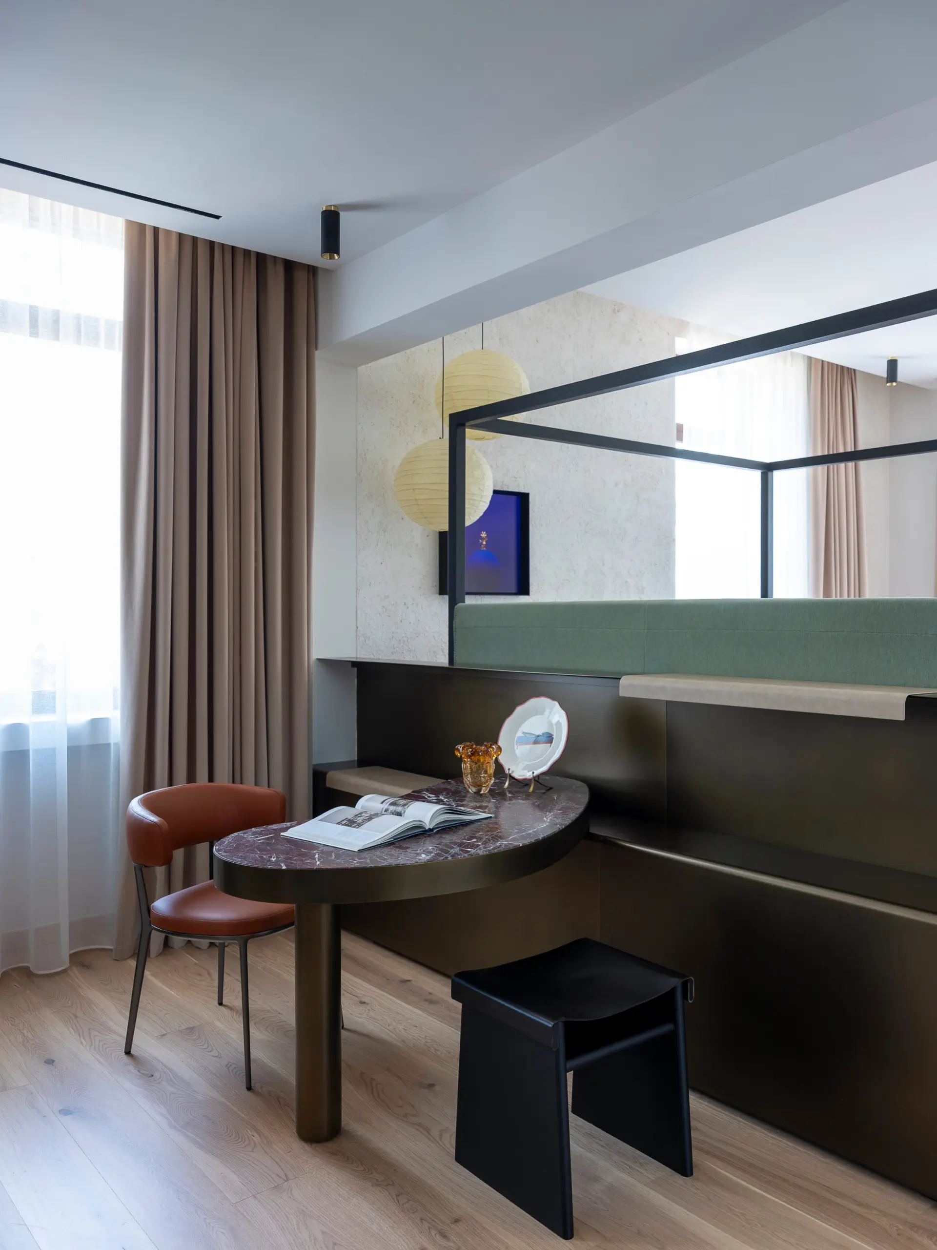 prestige suite lake view