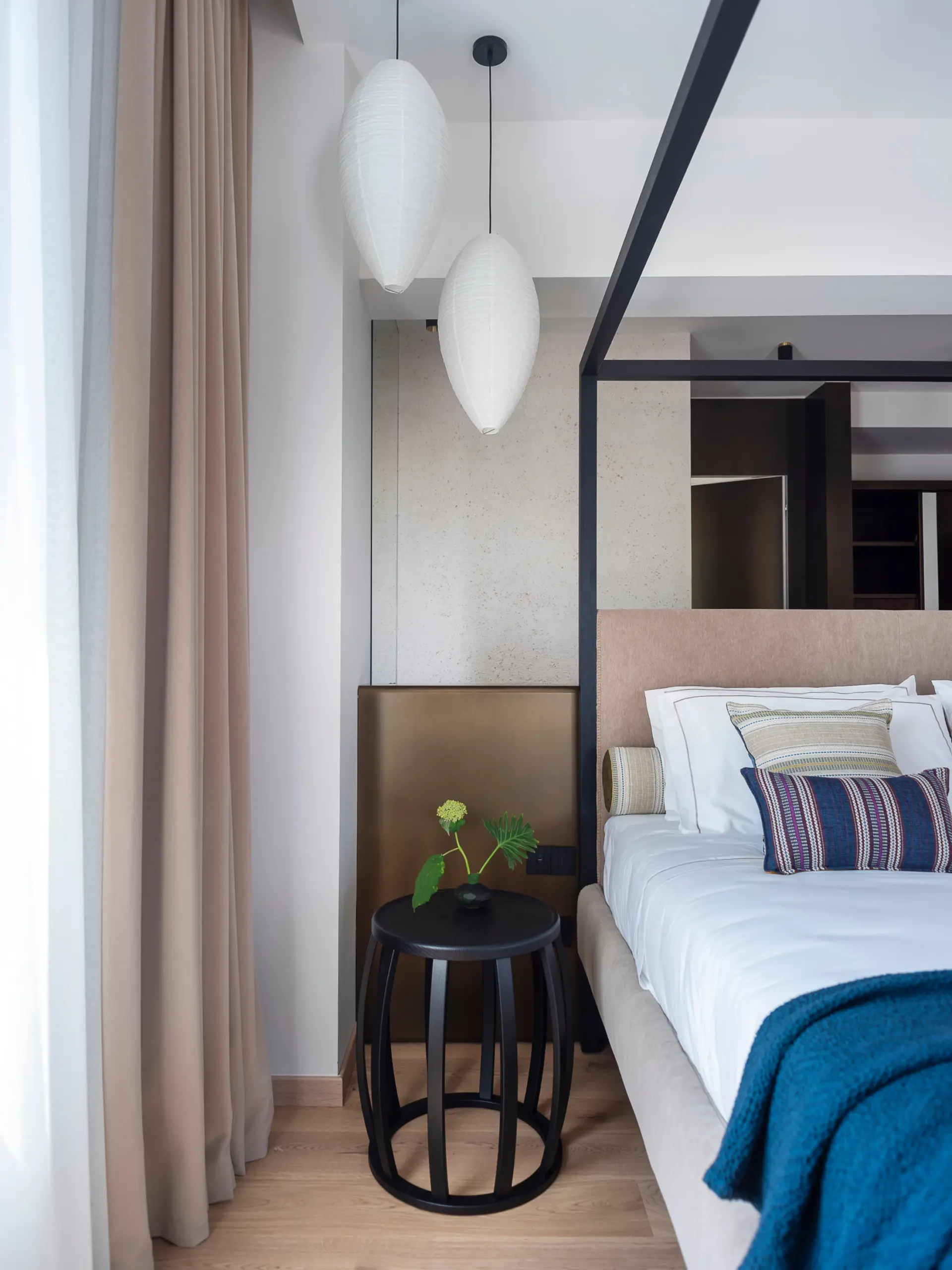 suite comodino lampada letto park hotel