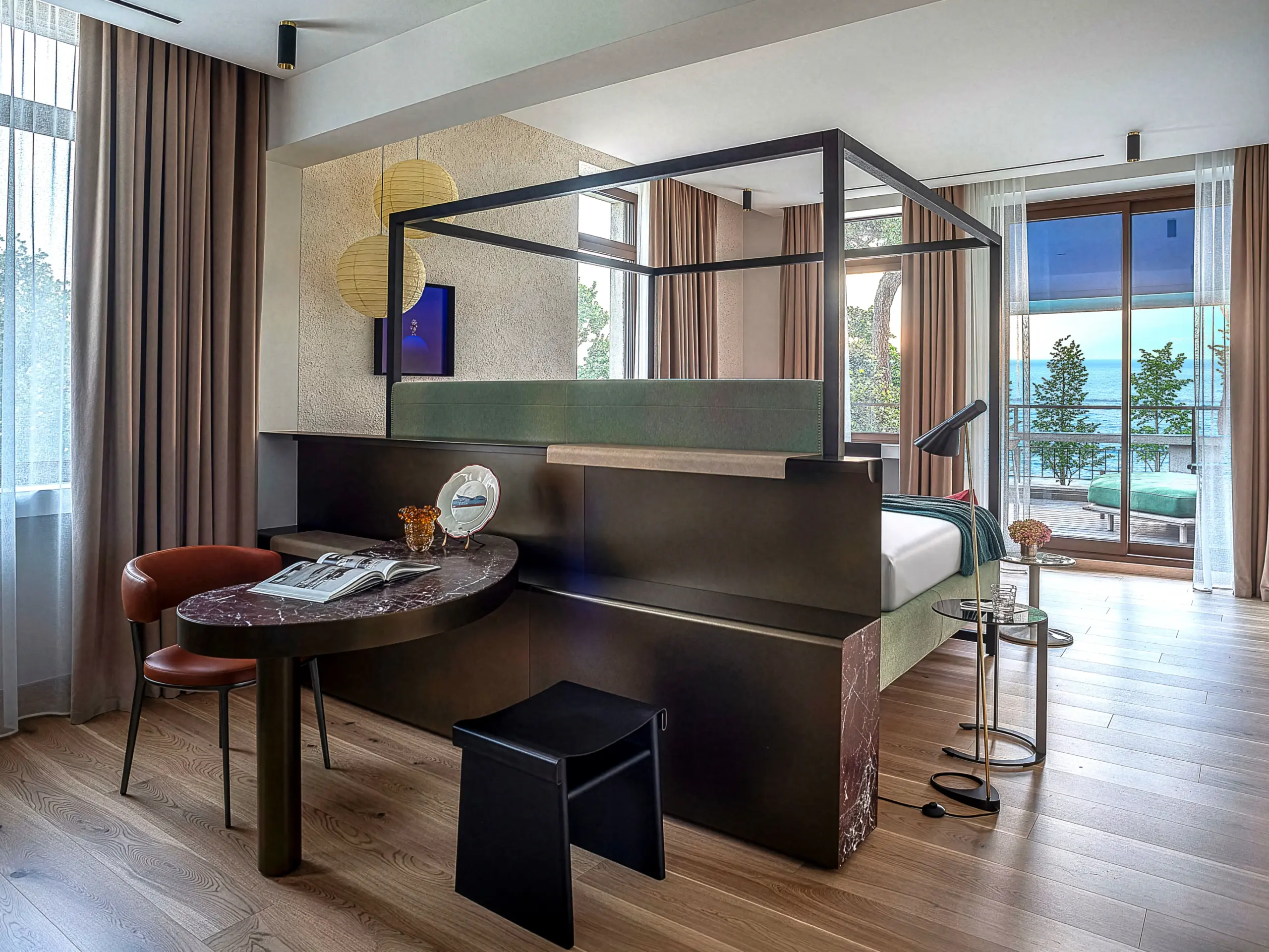 suite scrittoio baldacchino vista lago park hotel